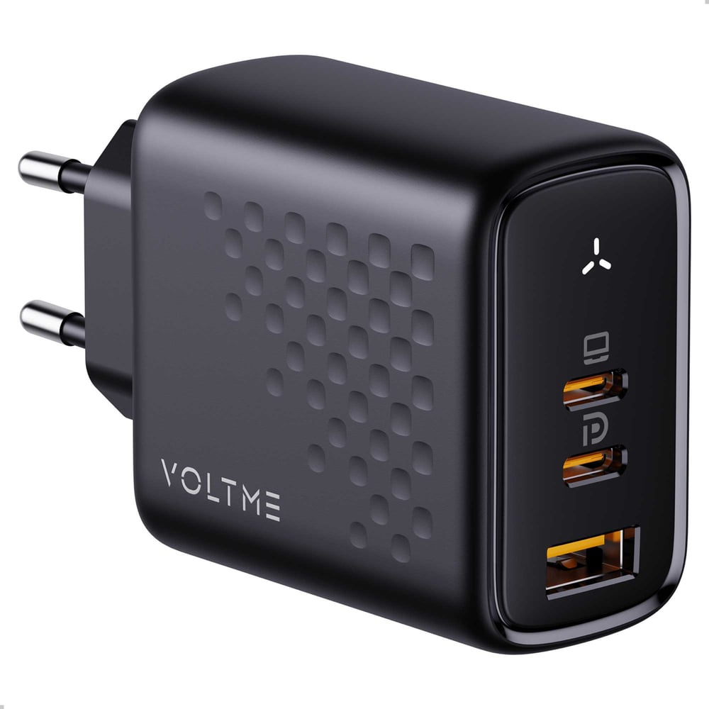 Изображение товара Сетевой зарядный адаптер VOLTME Revo 67CCA USB-C+USB-С+USB-A 67W GaN PD3.0 QC4.0+ черный