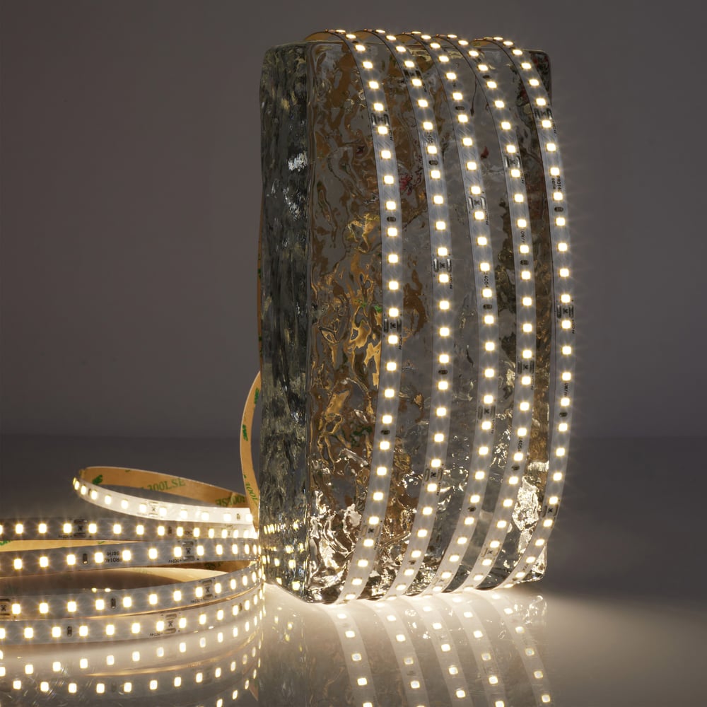 Изображение товара Светодиодная лента LEDS POWER 2835 112/м 24В нейтральная серия ПРО140 5140