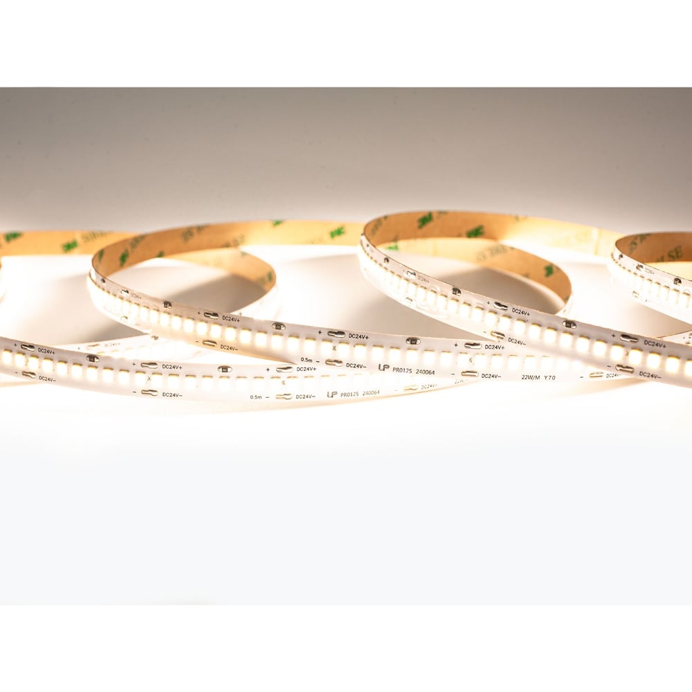 Изображение товара Светодиодная лента LEDS POWER 2835 240/м (22Вт/м) 24В нейтральная, серия ПРО125 9025