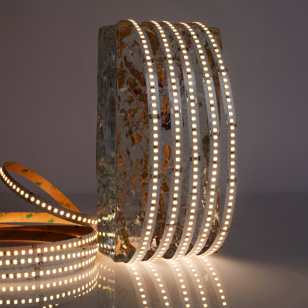 Изображение товара Светодиодная лента LEDS POWER 2835 176/м 24В теплая 5м серия ПРО140