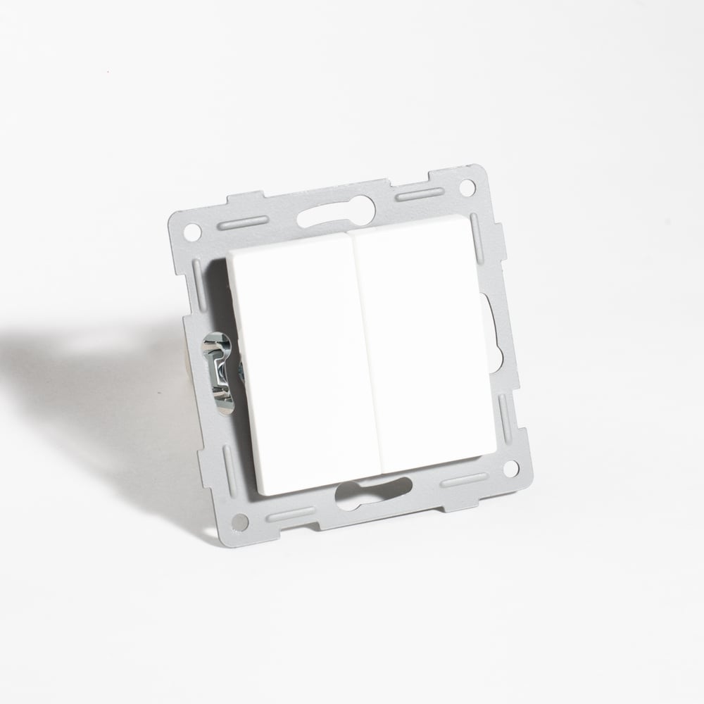 Изображение товара Двухклавишный выключатель SPL 10А 220-250V белый