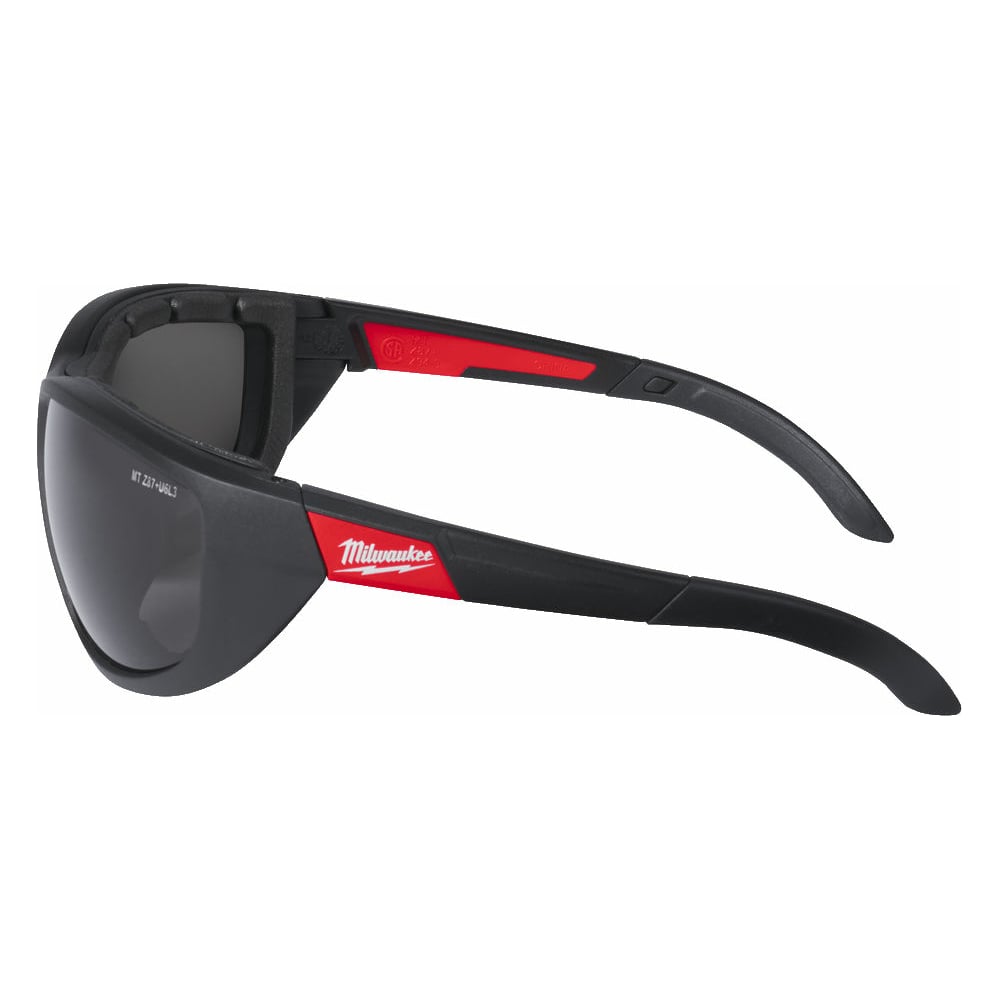 Защитные очки Milwaukee, цвет затемненный 4932471886 PREMIUM - фото 1