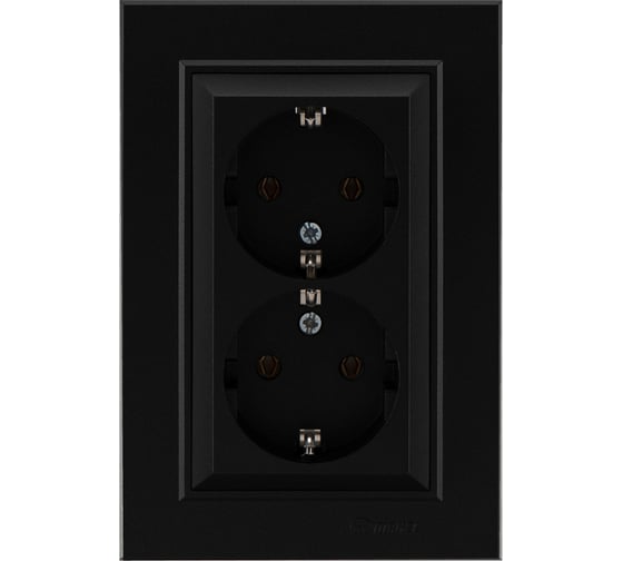 Изображение товара Розетка 2-я MAKEL Karea с заземлением, СП, 16А, IP20, черный 56054082