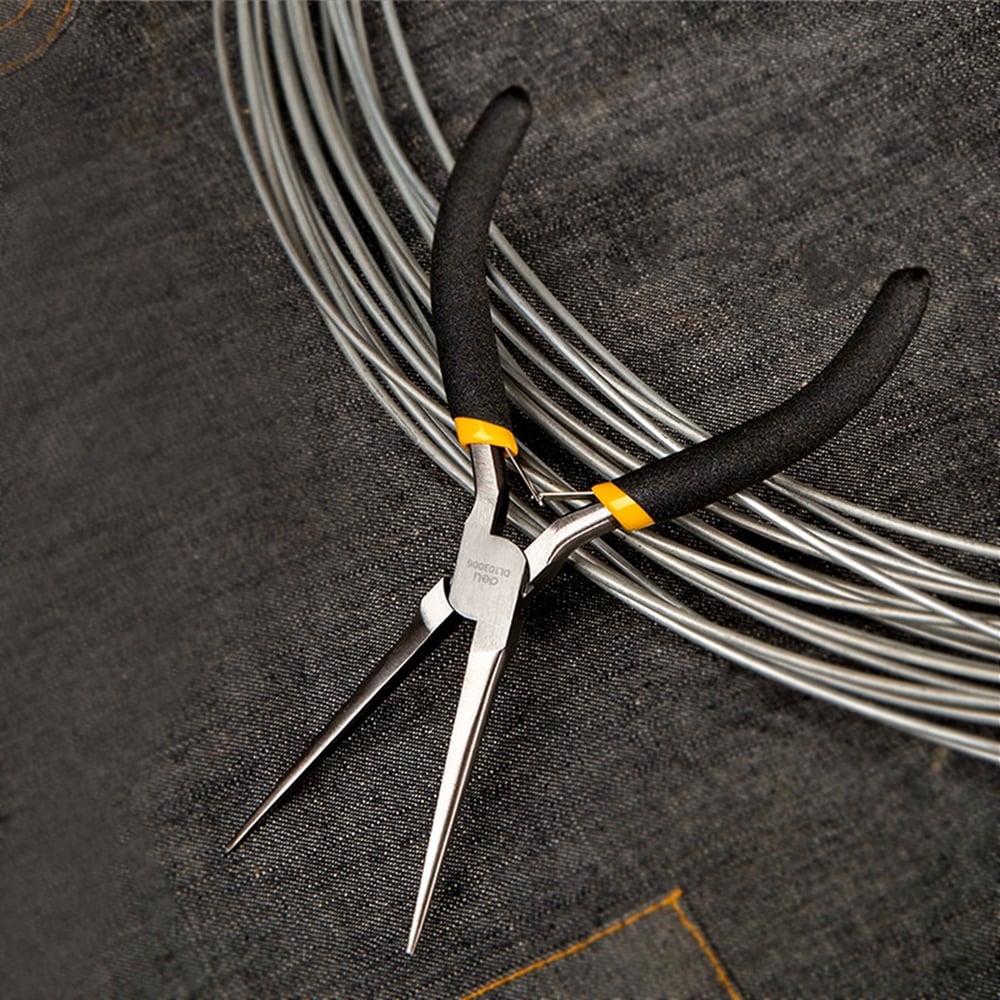 Изображение товара Мини-тонкогубцы удлиненные DELI DL103006 150мм с прорезиненной рукоятью