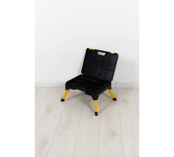 Изображение товара Стремянка Joy Home Tools Stool 1 ступень, с ящиком для инструментов 12819