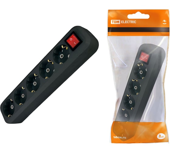 Изображение товара Розеточная колодка TDM ELECTRIC 5 гнезд 2П+3 с выключателем16А 250В черная SQ1806-0137