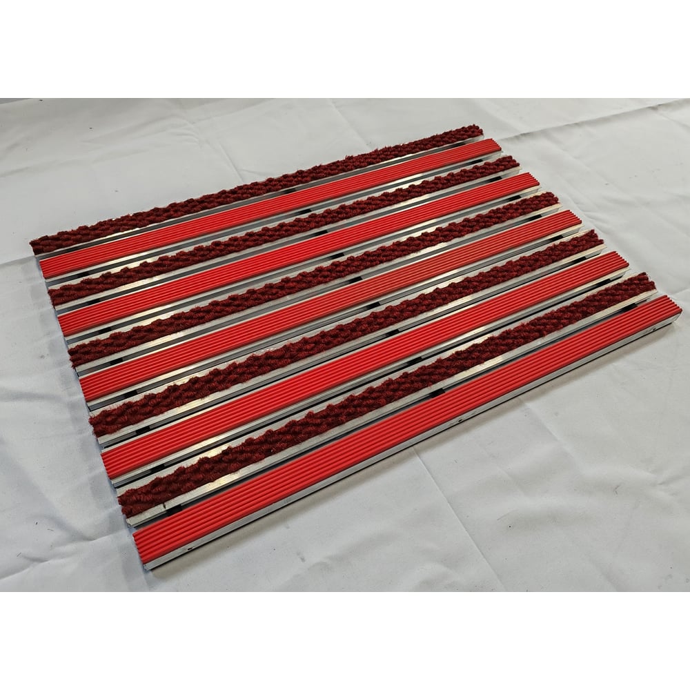 Изображение товара Грязезащитная придверная решетка ООО ПК Центр Вход Эксперт 590x390 мм красная