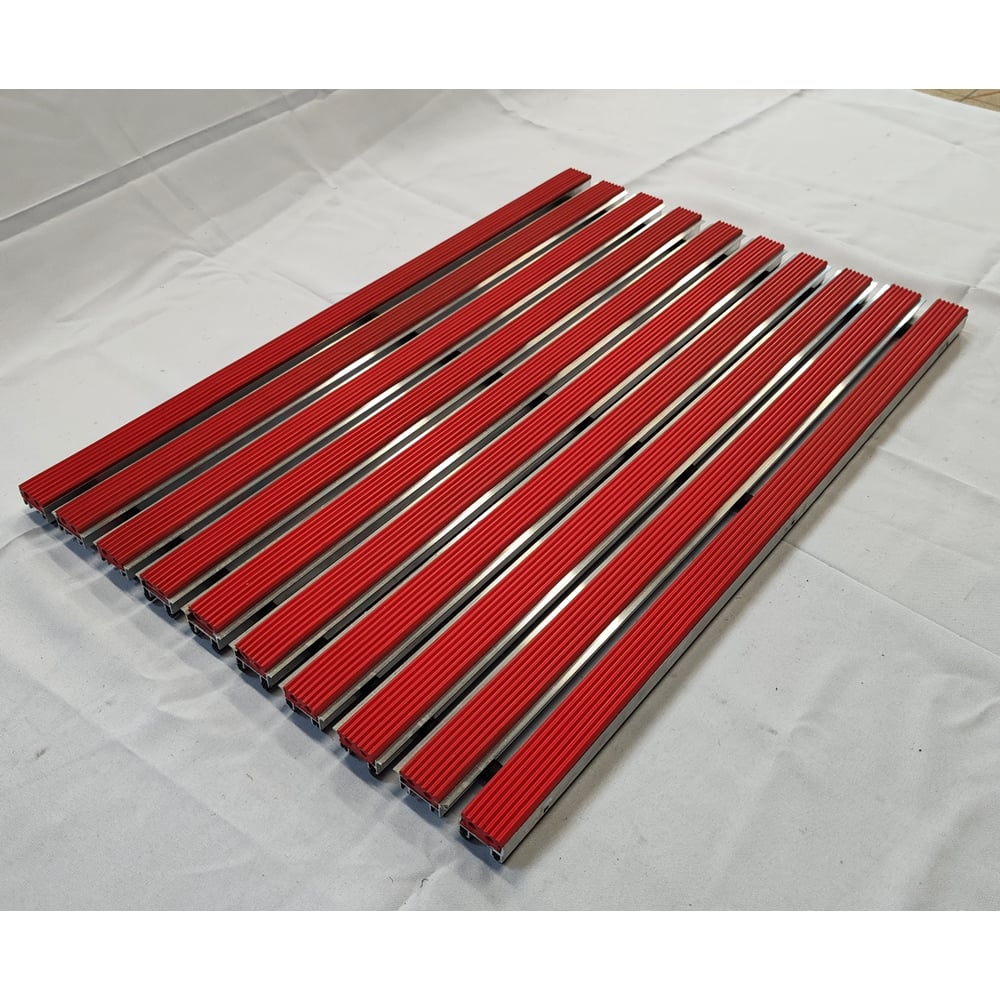 Изображение товара Грязезащитная придверная решетка ООО ПК ЦентрВход Эксперт резина цвет красный, размер 590x390 мм 731EX051