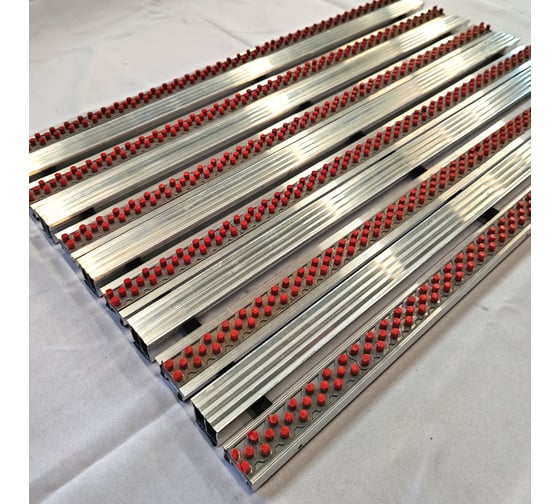 Изображение товара Грязезащитная придверная решетка ООО ПК ЦентрВход Эксперт щетка-широкий скребок, цвет красный, размер 590x390 мм 731EX059