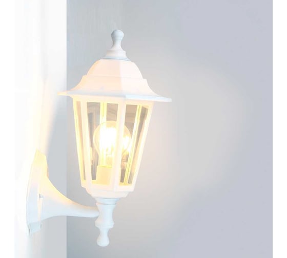 Изображение товара Фасадный светильник General Lighting Systems Пушкинский большой (212*170*350), GWL-E27-M-IP65, патрон Е27, под лампу до 50Вт, направление лампы вверх, корпус пластик + стекло, белый 662448