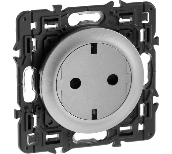 Изображение товара Розетка Legrand Celiane Титан с плоской лицевой панелью с заземлением, безвинт зажим накладка+механизм 67167 067167