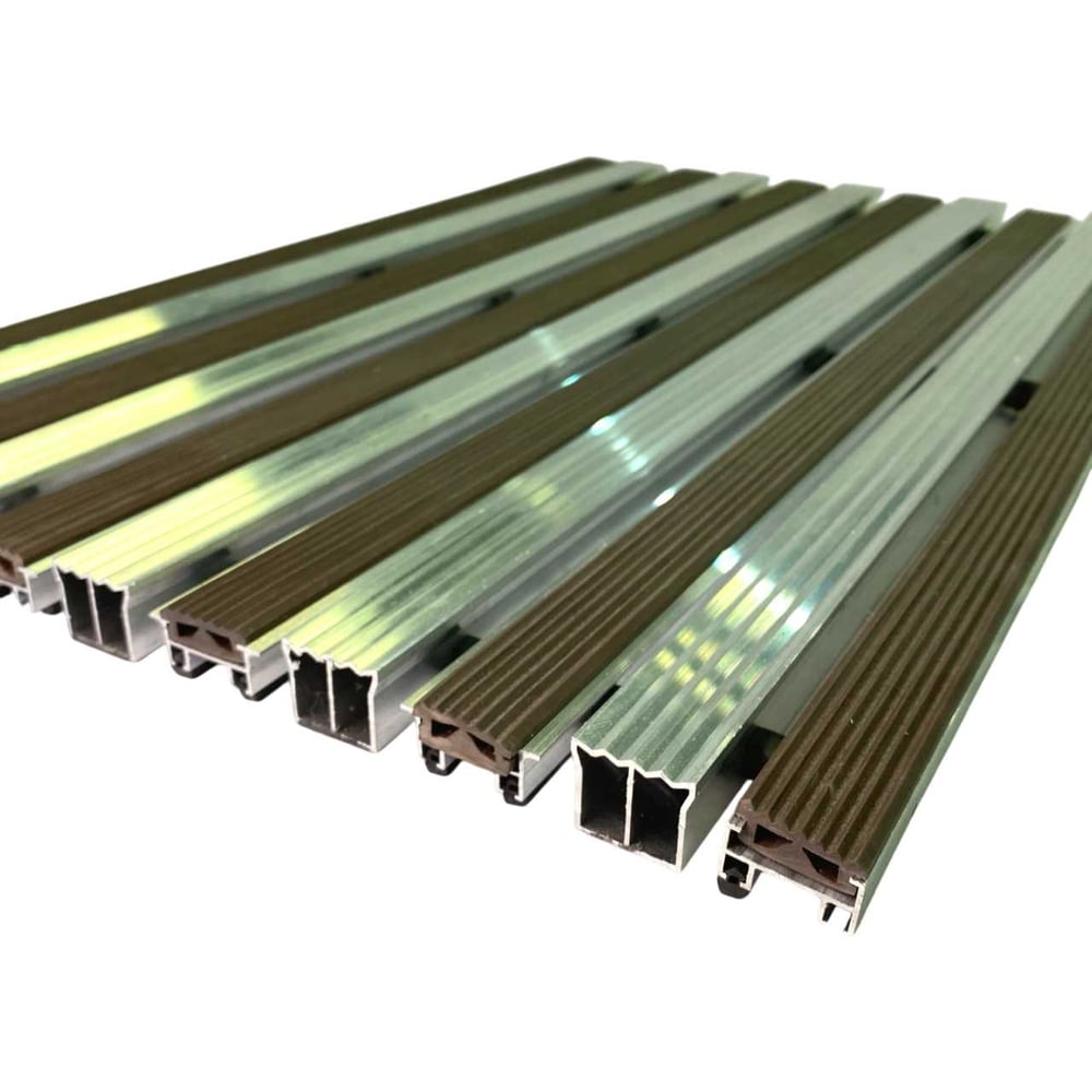 Изображение товара Грязезащитная придверная решетка 590x390 мм ООО ПК ЦентрВход Эксперт коричневая