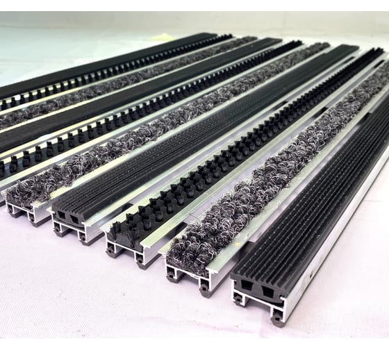 Изображение товара Грязезащитная придверная решетка ООО ПК ЦентрВход Эксперт резина-щетка-ворс, черный, 900x600 мм 731EX020