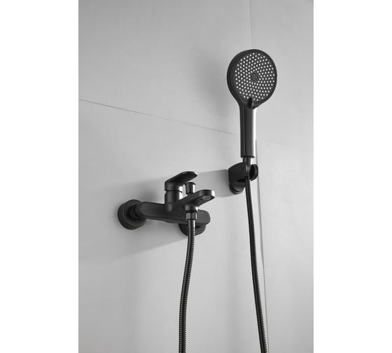 Изображение товара Смеситель для ванны BELZ черный B61713-7