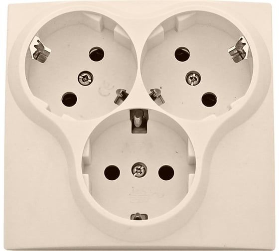 Изображение товара Трехместная розетка SVET РС16-5304 бежевый SV0302-0028