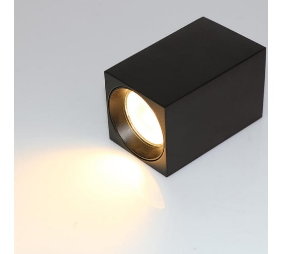 Изображение товара Светильник General Lighting Systems спот, накладной, D60*60*100мм, серия Прямоугольник, General, под лампу GU10 до 50Вт 661846