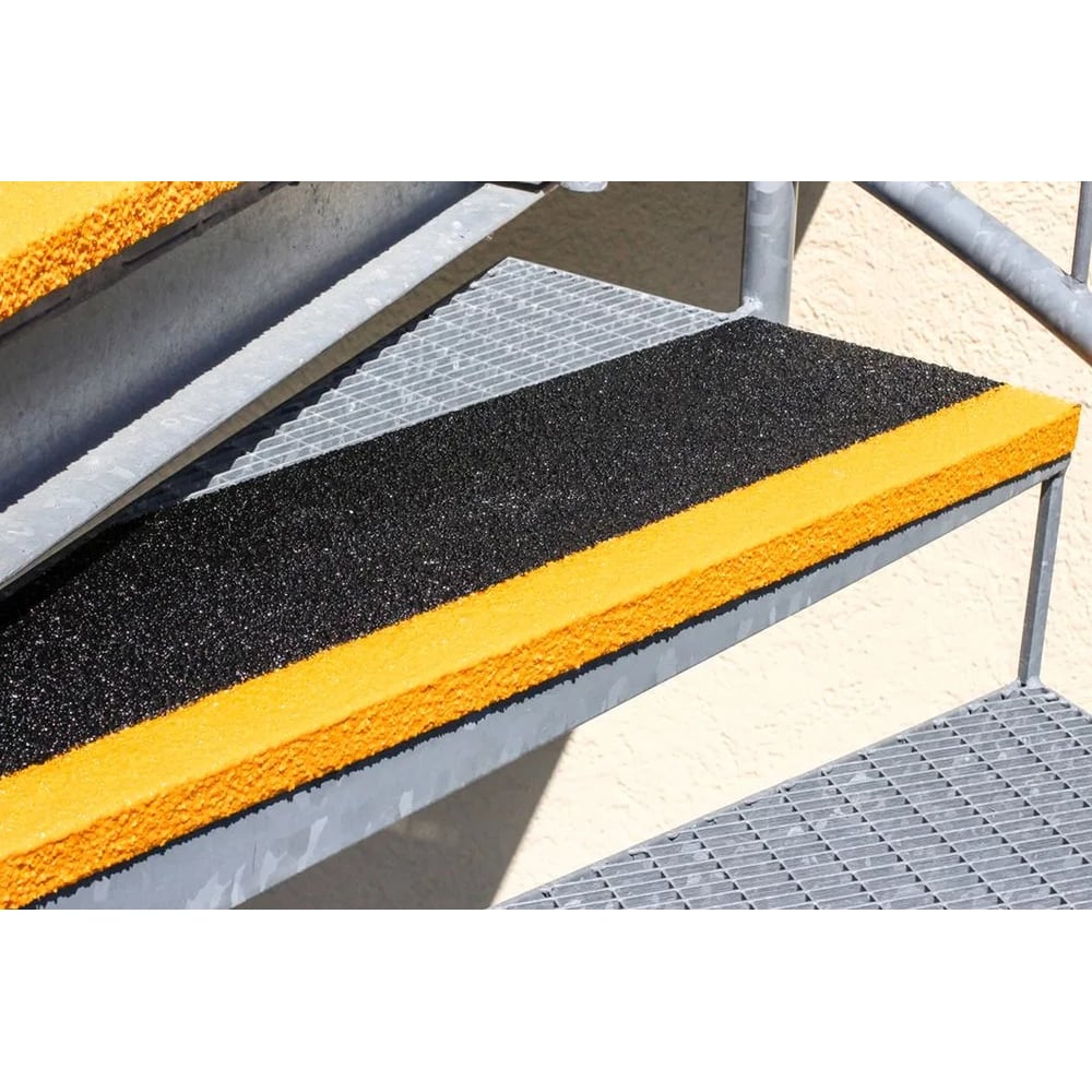 Изображение товара Противоскользящий профиль из стеклопластика 230x600 мм черный с желтым краем GKXW2300600