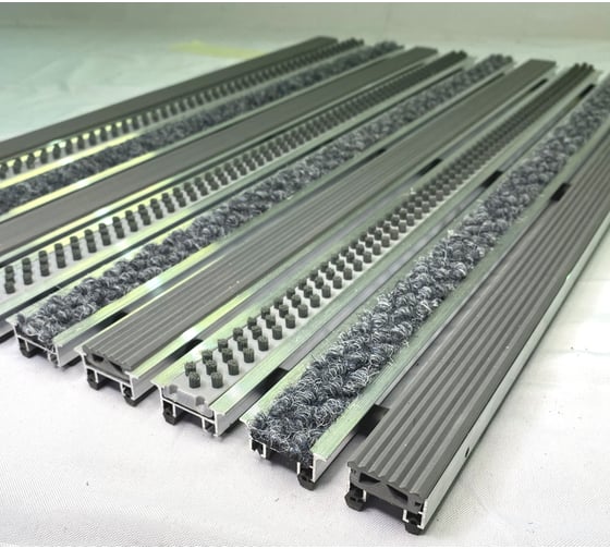 Изображение товара Грязезащитная придверная решетка ООО ПК ЦентрВход Эксперт резина-щетка-ворс, (цвет серый), размером 1200x600мм. 731EX080