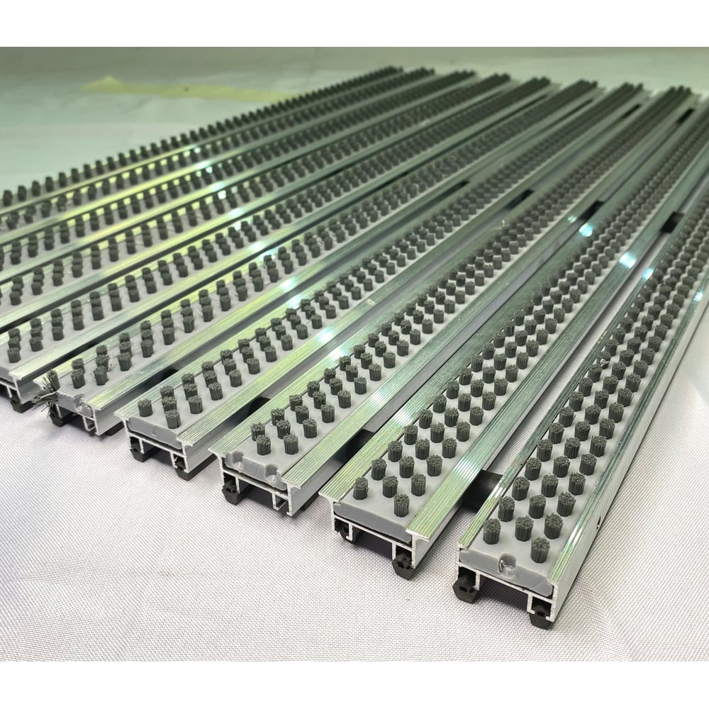 Изображение товара Грязезащитная придверная решетка ООО ПК Центр Вход Эксперт 590x390 мм серый