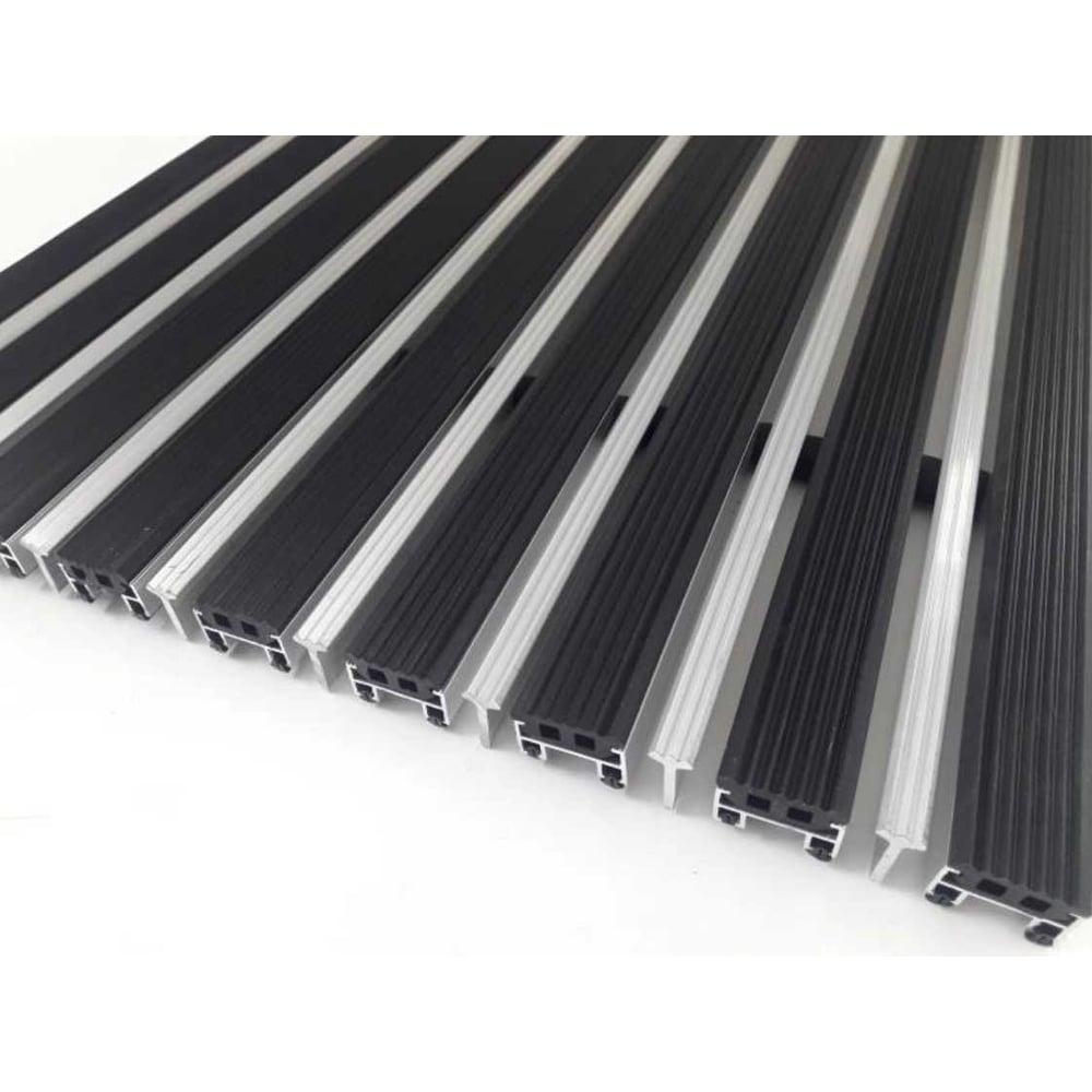 Изображение товара Грязезащитная придверная решетка ООО ПК ЦентрВход Эксперт резина-широкий скребок, серый, размером 590x390 мм 731EX037