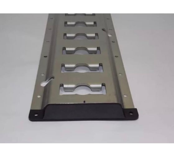 Изображение товара Пластиковая заглушка для такелажной оцинкованной рейки РОМЕК 4680091063045