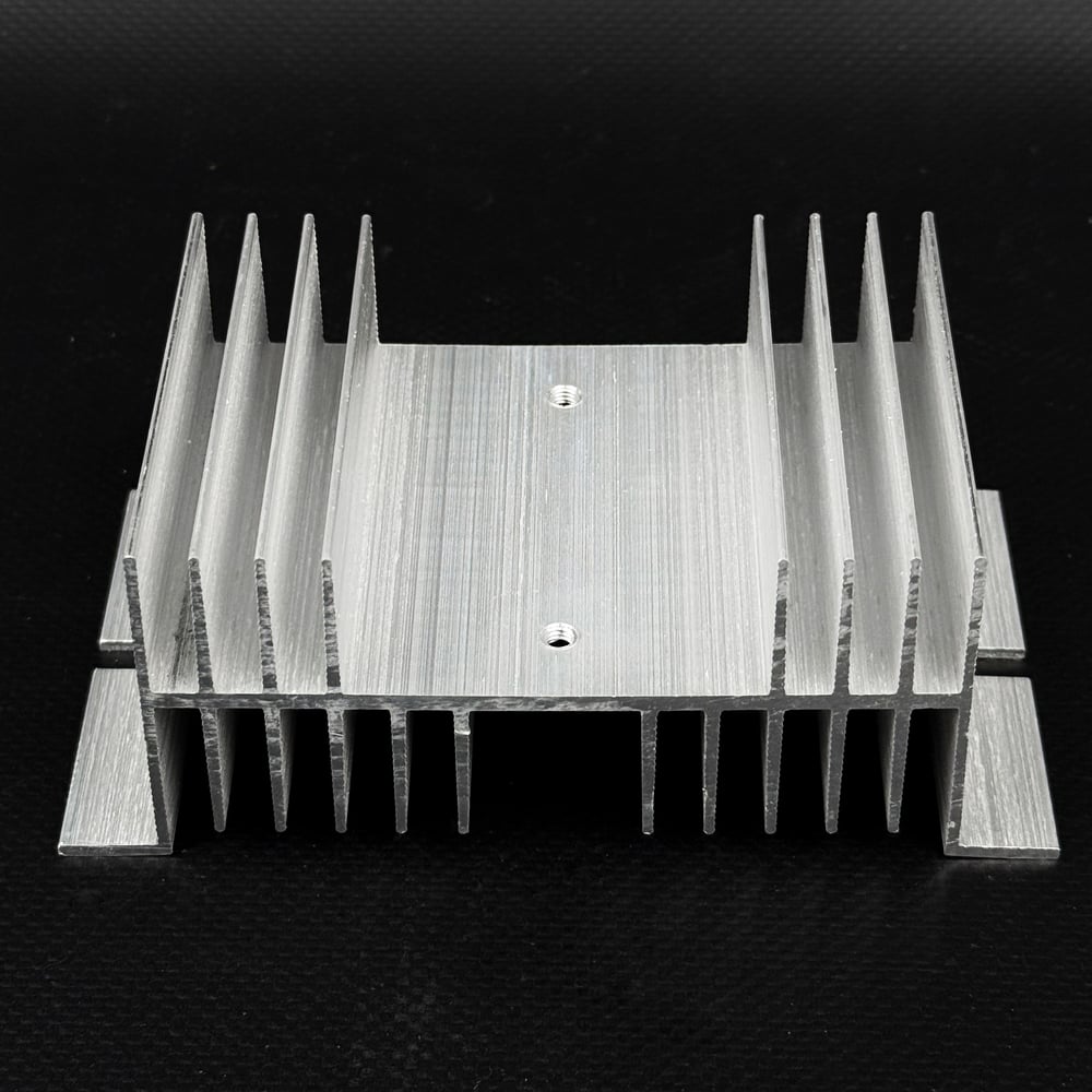 Изображение товара Радиатор для твердотельного реле KRAFTAIR SSR-40 компактный эффективный