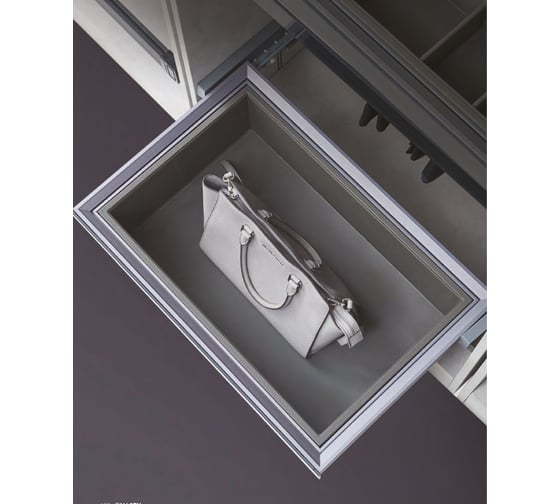 Изображение товара Выдвижная корзина Mebax, направл. с доводчиком (иск.кожа) тем.серый, модуль 700мм, 654х473х180, 00-00003337