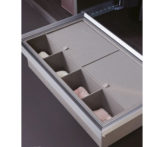 Изображение товара Выдвижная корзина для белья Mebax, направл. с доводчиком (иск.кожа) темный серый, модуль 900мм, 854х473х180, 00-00003340