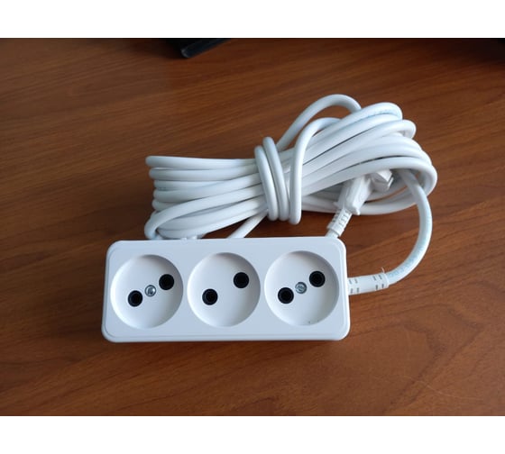 Изображение товара Удлинитель сетевой Ливны-Электро провод ПВС 2x1, 3 розетки, L 10 м., белый АБС с подпруж.конт. ООО Ливны-Электро У 655