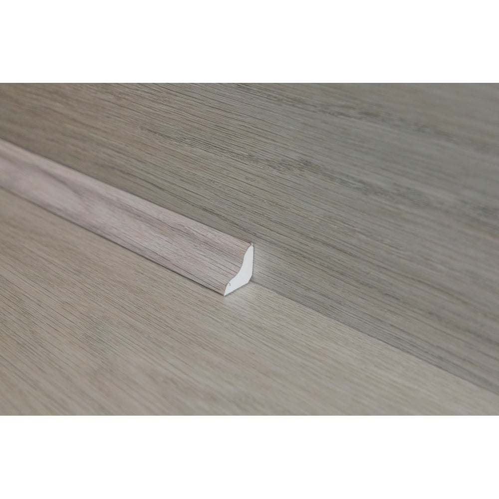 Изображение товара Плинтус Power Dekor 2400х28х15 дуб Бостон влагостойкий с кабель-каналом