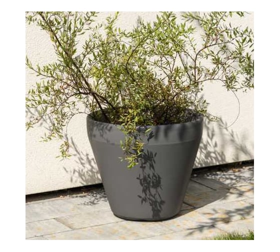 Изображение товара Кашпо ФлораПласт LIMA d46, h41 см, 50л антрацит 0 73031
