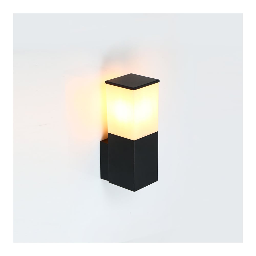 Изображение товара Фасадный светильник General Lighting Systems Нова GWL-E27-IP65 черный + матовый
