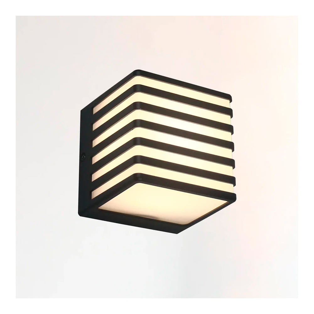 Изображение товара Фасадный светильник General Lighting Systems Куб IP65 черный 50 Вт