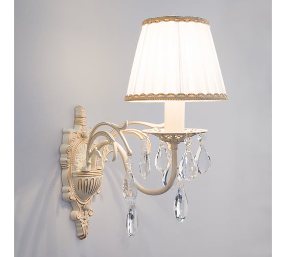 Изображение товара Настенный светильник Eurosvet 3637 1 белый с золотом прозрачный хрусталь Strotskis 00000068947