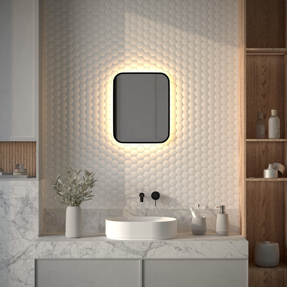 Изображение товара Зеркало с окантовкой и LED-подсветкой DEFESTO AURA 40x50 см