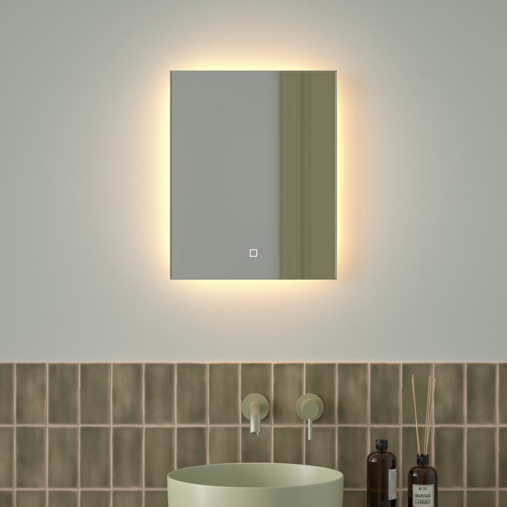 Изображение товара Зеркало с фацетом и LED-подсветкой DEFESTO GLOW DF 2511S 40x50 см