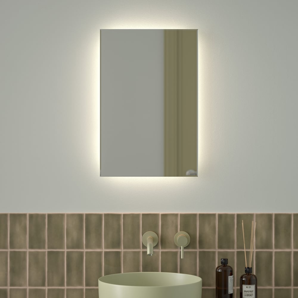 Изображение товара Зеркало с фацетом и LED-подсветкой DEFESTO GLOW DF 2502 40x60 см