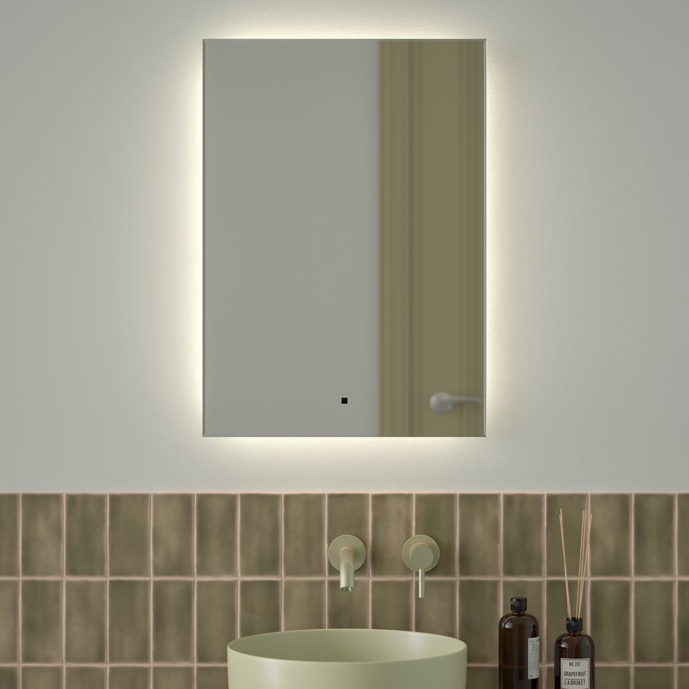 Изображение товара Зеркало с фацетом и LED-подсветкой DEFESTO GLOW DF 2504R 50x70 см