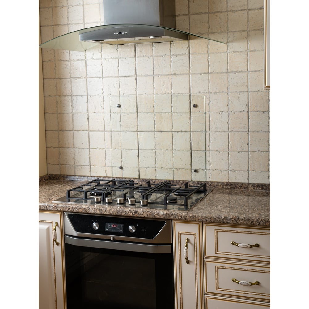 Изображение товара Защитный экран Normand 800х600х4 мм из закаленного стекла для кухни