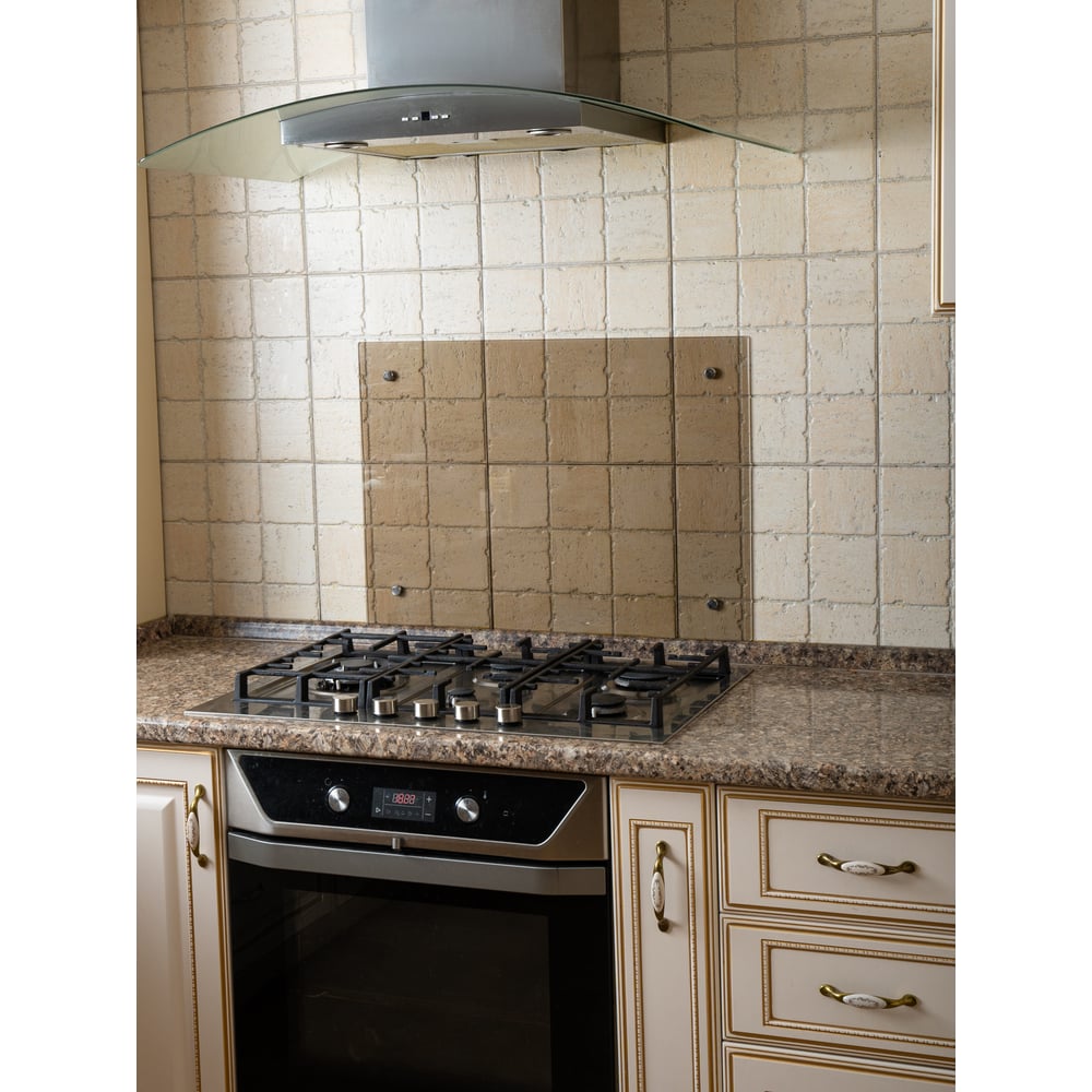 Изображение товара Защитный экран Normand 600x600 мм бронзовое закаленное стекло для кухни