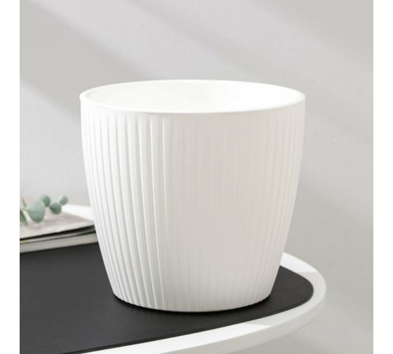 Изображение товара Горшок с дренажной системой Сималенд Эви VipSet 3 л, белый 7187631