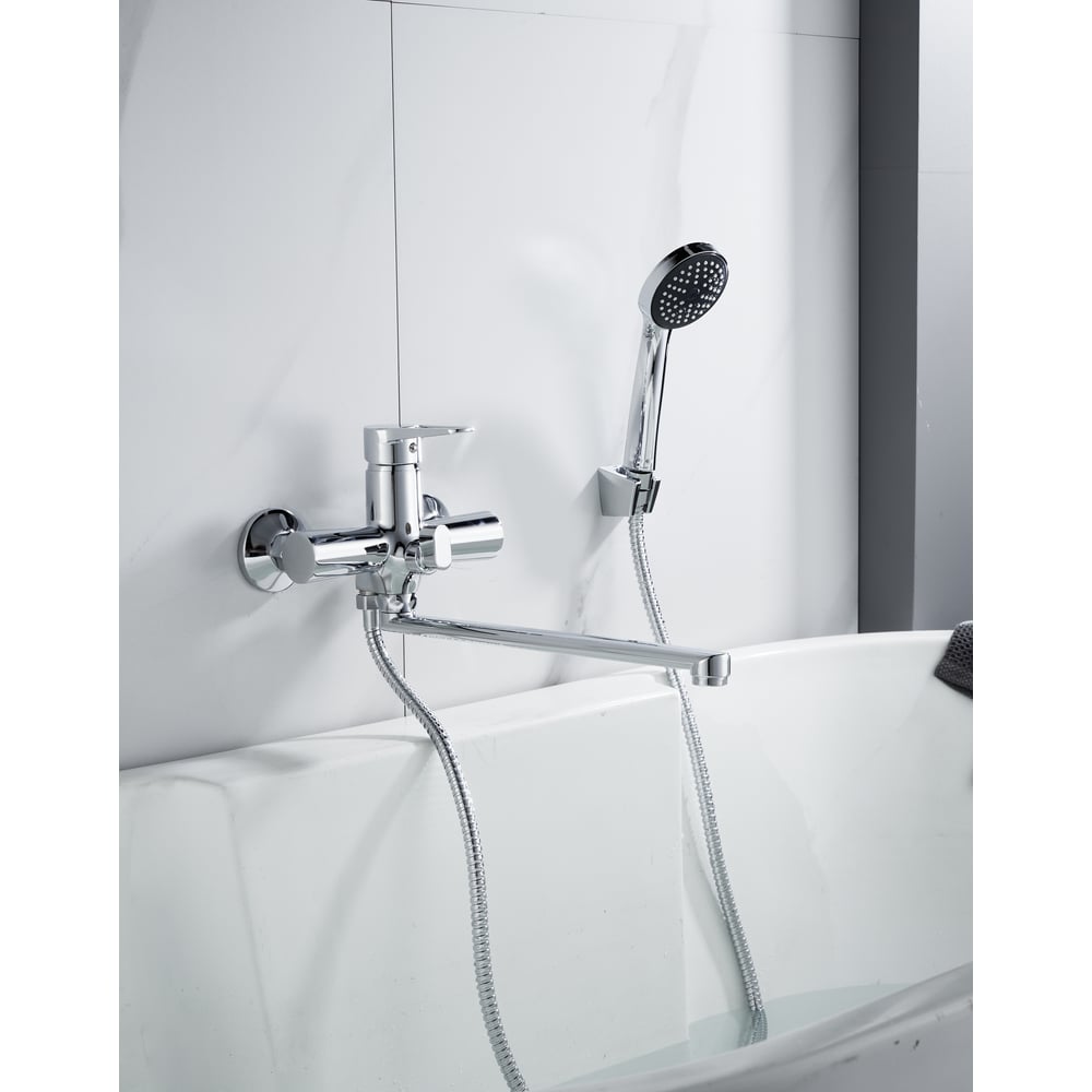 Изображение товара Смеситель для ванны однорычажный ALOUTE с переключателем 35 см хром