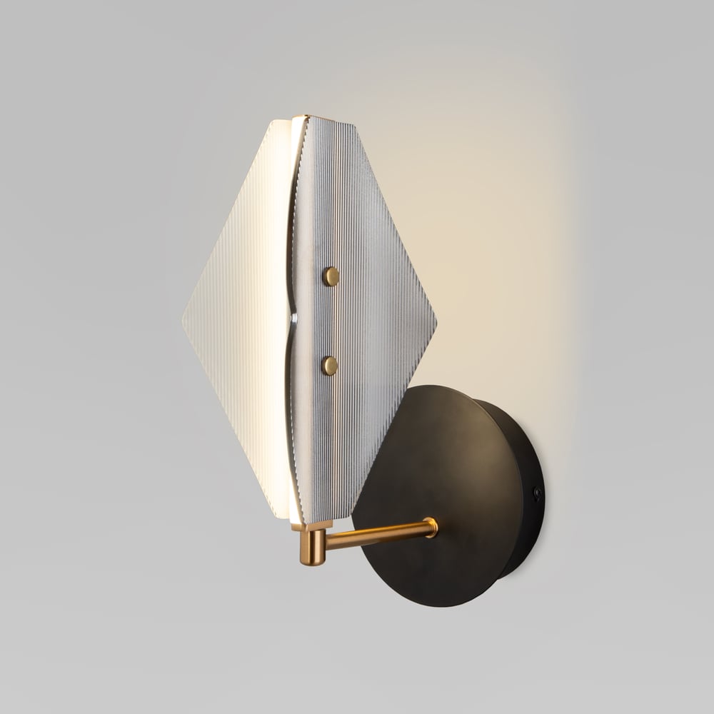 Изображение товара Настенный светодиодный светильник Eurosvet 303054 LED Glare латунь черный