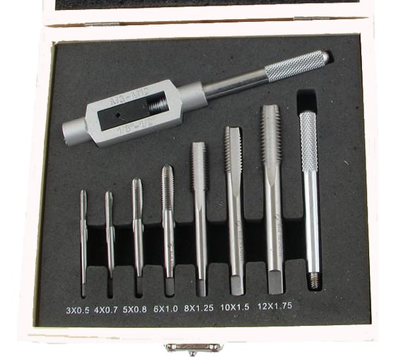 Изображение товара Комплект резьбонарезного инструмента CNIC Вороток и 7 метчиков М3-М12 Р18 в дер. коробке 8 поз. 53865