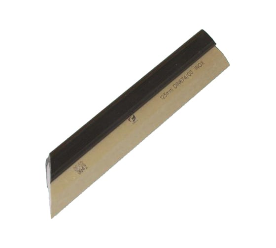 Изображение товара Лекальная линейка CNIC тип ЛД- 150x50гр кл.точн.00 с двухсторонним скосом ножевидной формы 70077