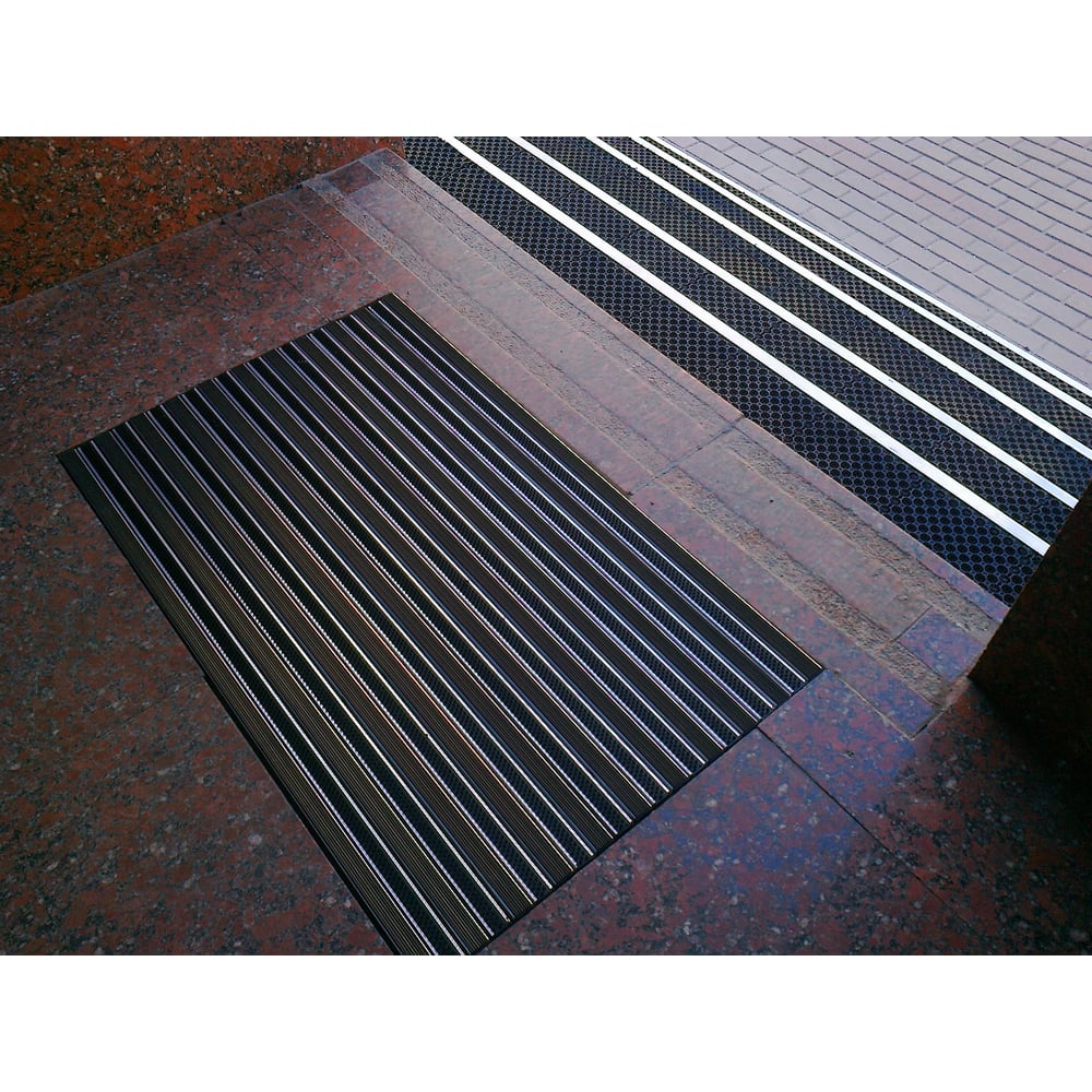 Изображение товара Грязезащитная придверная решетка Алсагор АЛСА 700х500 мм из нержавеющей стали Изображение товара Грязезащитная придверная решетка Алсагор АЛСА 700х500 мм из нержавеющей стали