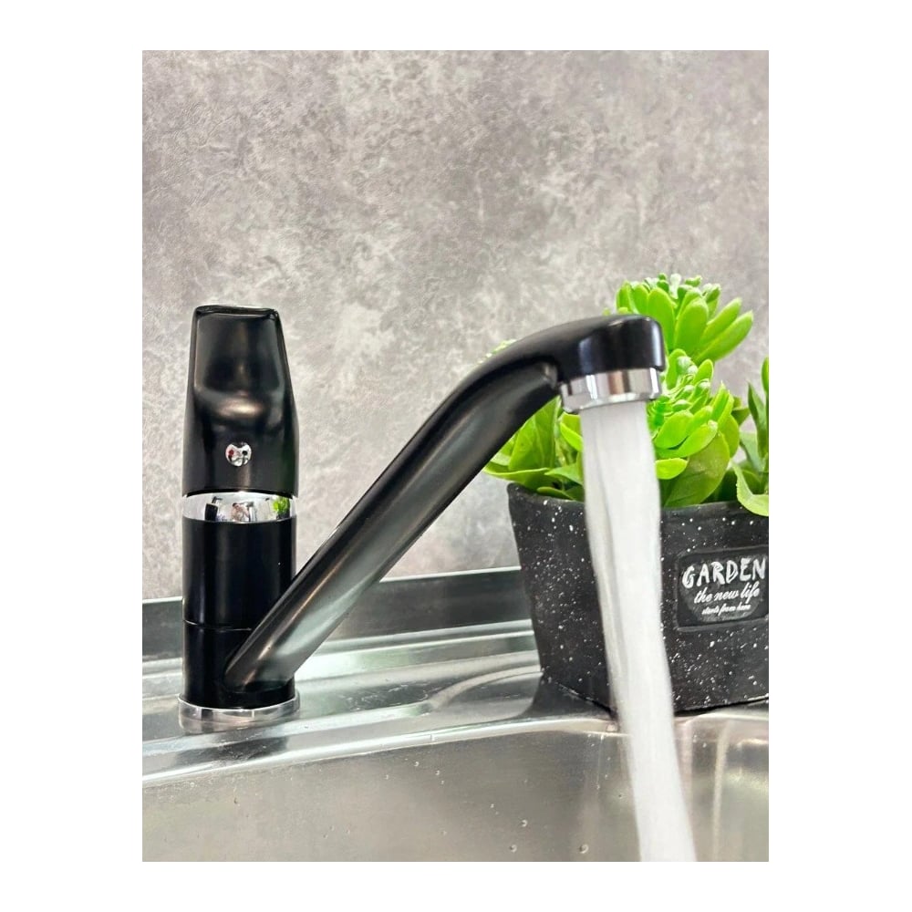 Изображение товара Однорычажный латунный смеситель для кухни излив антрацит стиль индустриал ViEiR V063522-C2