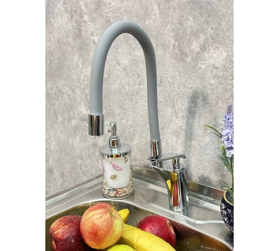 Изображение товара Смеситель для кухни однорычажный ViEiR с гибким изливом, корпус хром, шланг серый, V333521-3H