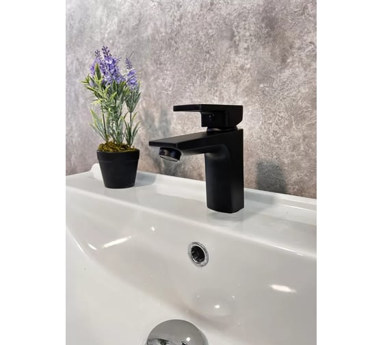 Изображение товара Смеситель однорычажный для раковины ViEiR латунь, керамический картридж, черный матовый V353511-C