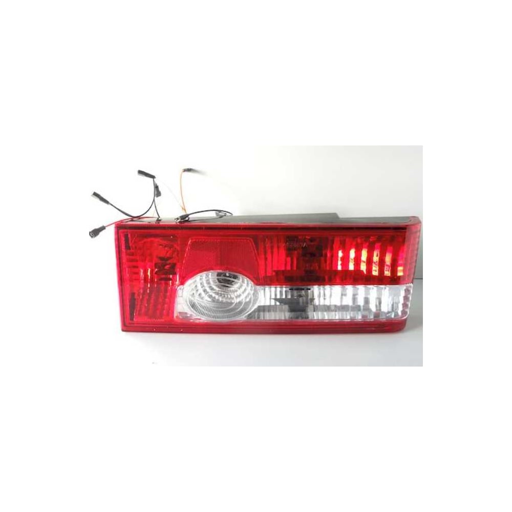 Изображение товара Задний фонарь Формула Света В-2108 правый тюнинг 12В красный прямоугольный